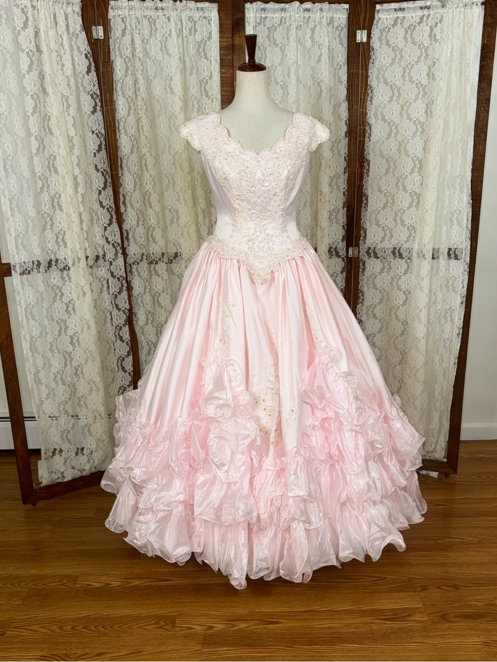 Beautiful Vintage 90s Mary’s Bridal Ruffled Pink Wedding Gown
